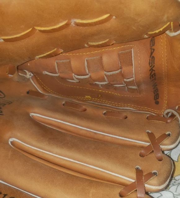 Rawlings GTS Series 13" Baseball / Softball Glove RBG10GTS - RHT - Picture 8 of 12